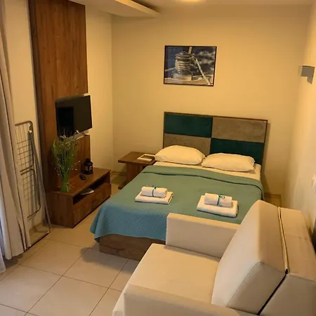 Marina Apartahotel 3*