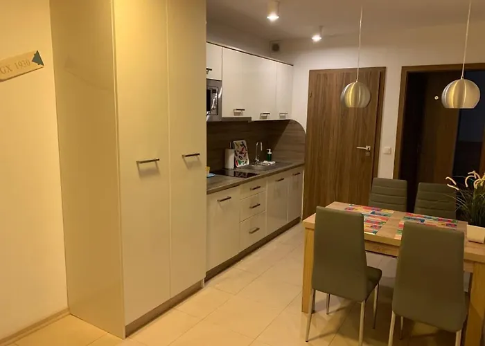 Marina شقة فندقية Jastrzębia Góra